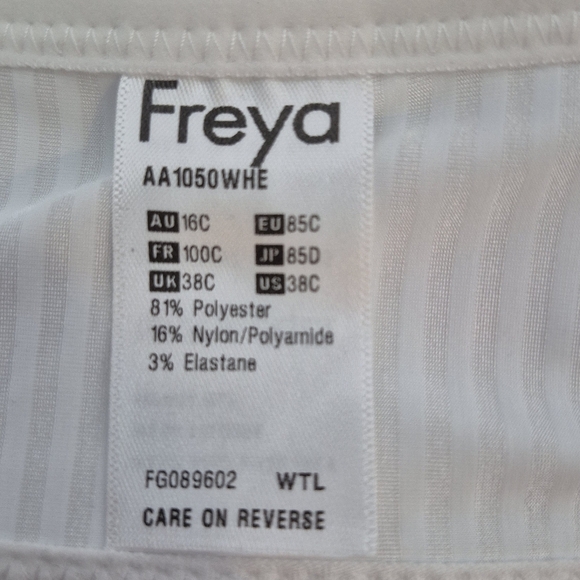 Freya Idol Underwire Moulded Balcony Seam Free T-Shirt Bra in White - Size 38C - Picture 13 of 14
